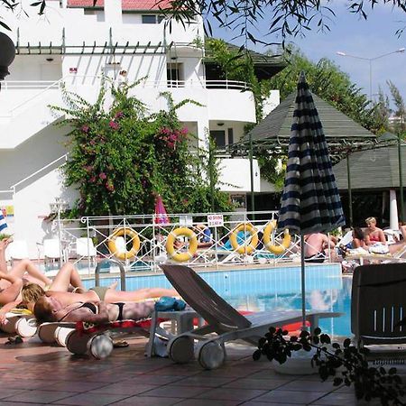 Hotel Golden Gate Кушадасъ Екстериор снимка