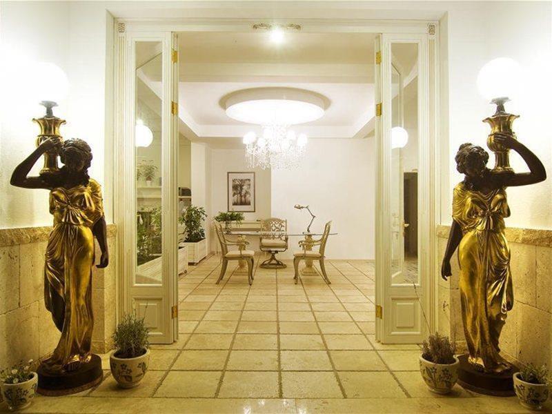 Hotel Golden Gate Кушадасъ Екстериор снимка