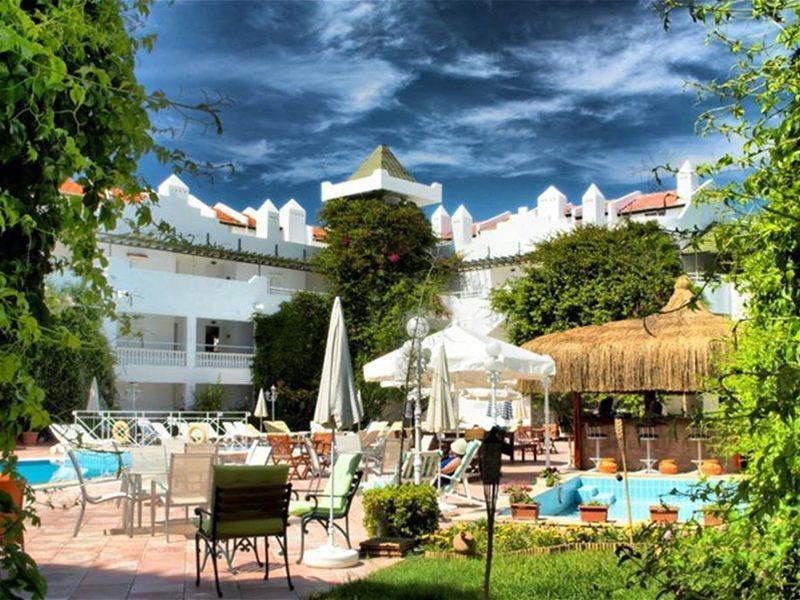 Hotel Golden Gate Кушадасъ Екстериор снимка