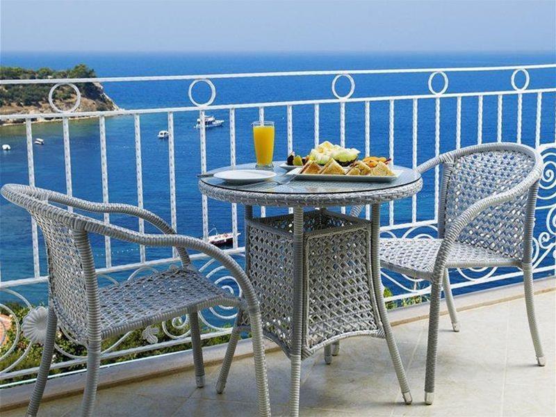 Hotel Golden Gate Кушадасъ Екстериор снимка
