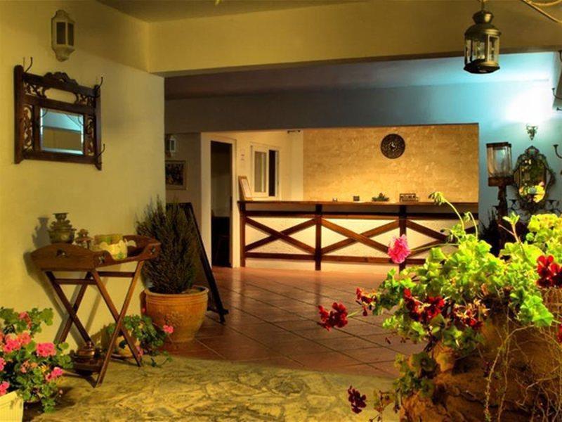 Hotel Golden Gate Кушадасъ Екстериор снимка