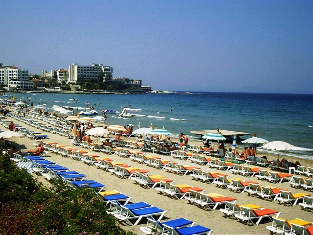 Hotel Golden Gate Кушадасъ Екстериор снимка