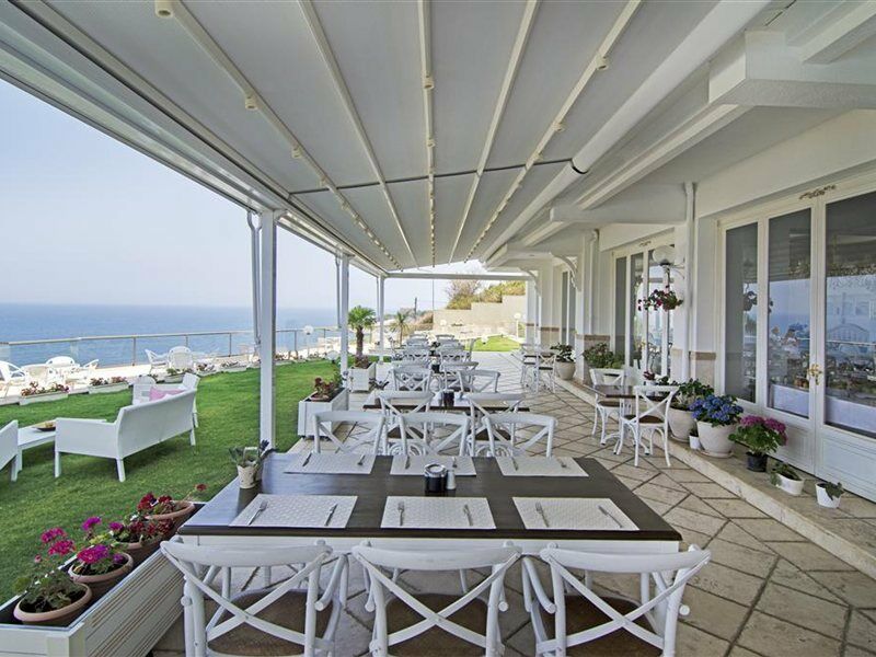 Hotel Golden Gate Кушадасъ Екстериор снимка