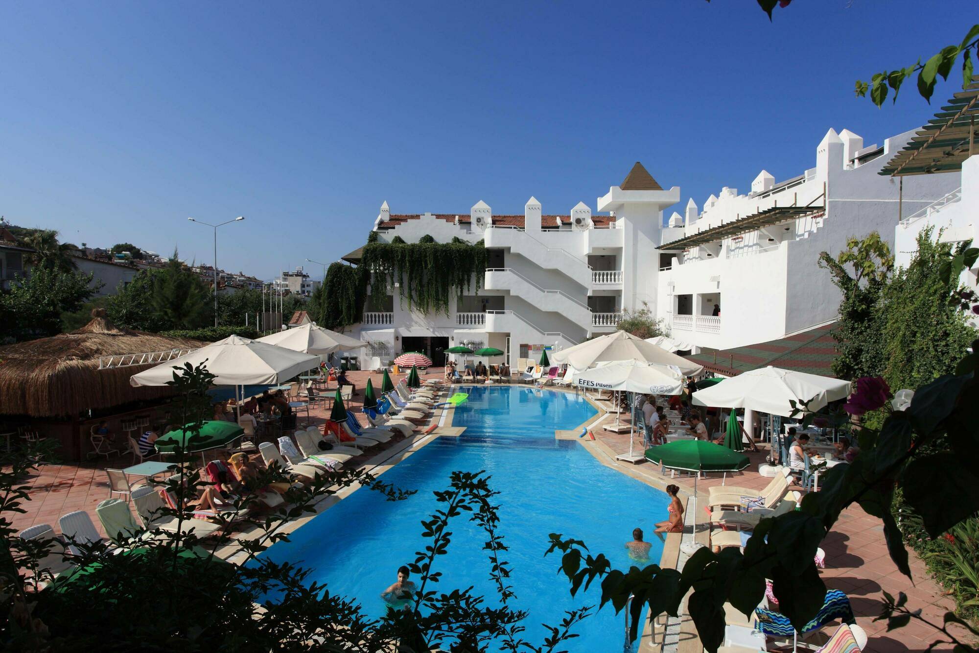Hotel Golden Gate Кушадасъ Екстериор снимка