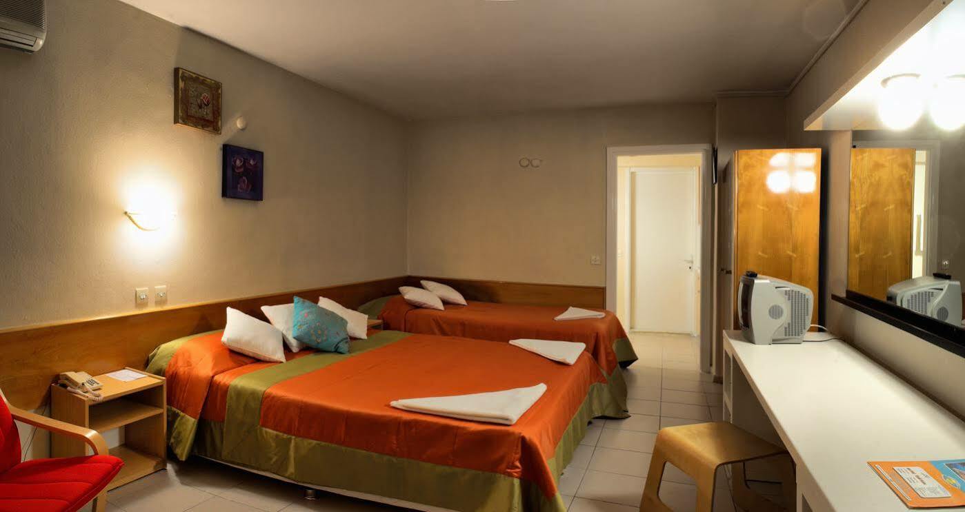 Hotel Golden Gate Кушадасъ Екстериор снимка
